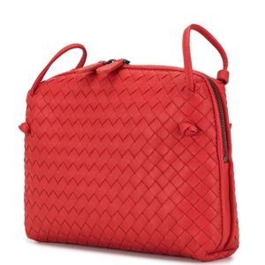 Bottega Venetta Red Intrecciato crossbody bag!